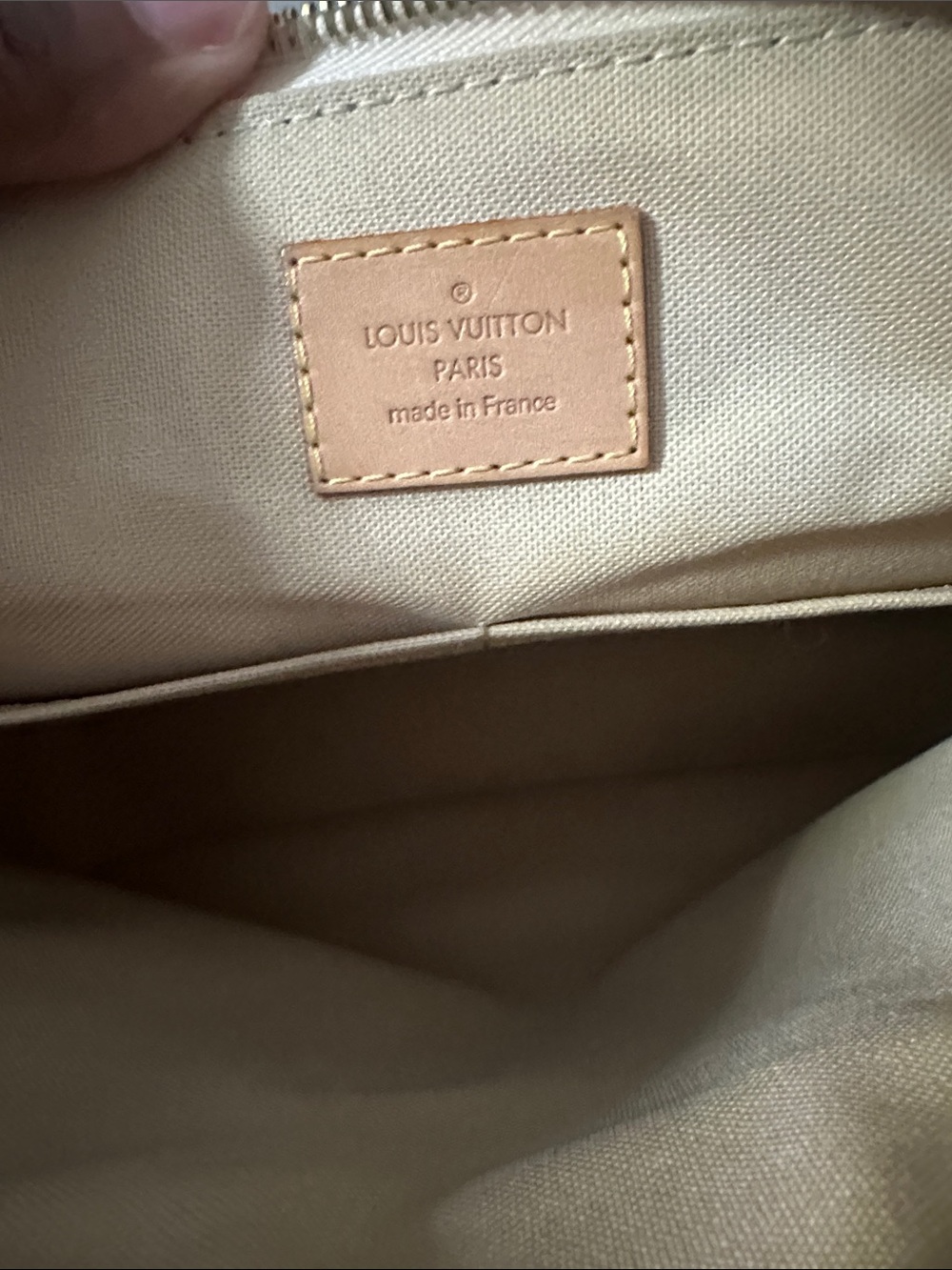 Louis Vuitton Damier Azur Siracusa Crossbody - Picture 10 of 16